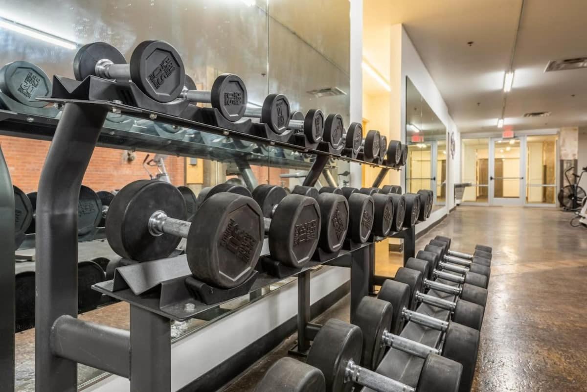 2Br 2Ba Spacious Historic Loft With Gym By Envitae Kansas City Exterior photo